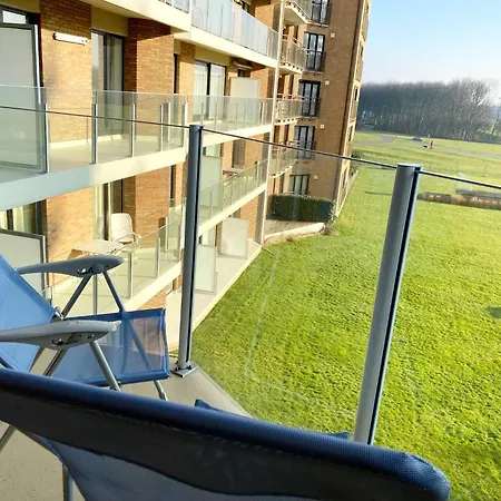 In With Sea View , Cleaning Included Apartment *